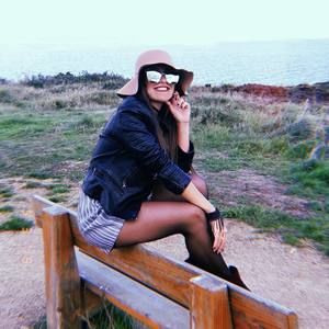 Meet your Posher, Thaís